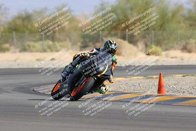 media/Nov-05-2022-SoCal Trackdays (Sat) [[f8d9b725ab]]/Turn 2 (1120am)/